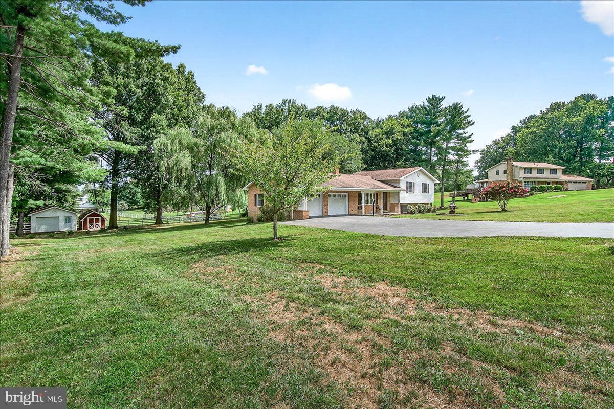 6232 White Oak Drive photo 2
