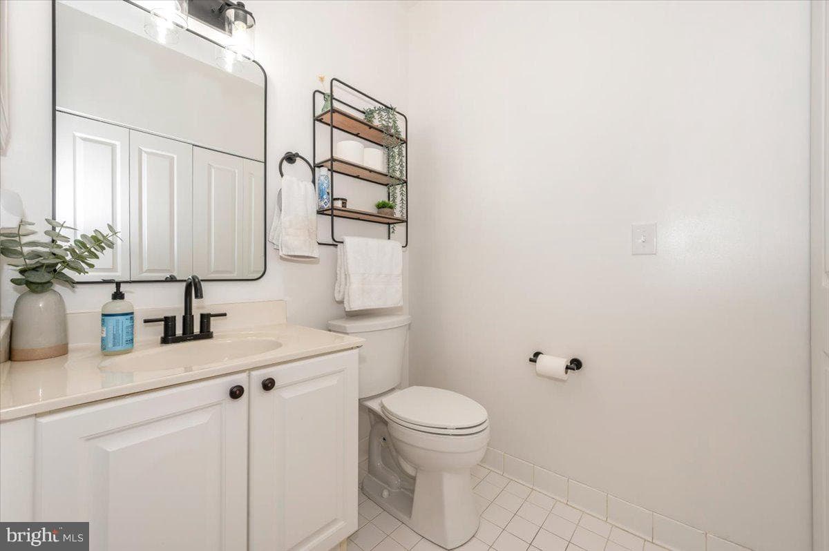 2500 Waterside Drive #110 photo 46