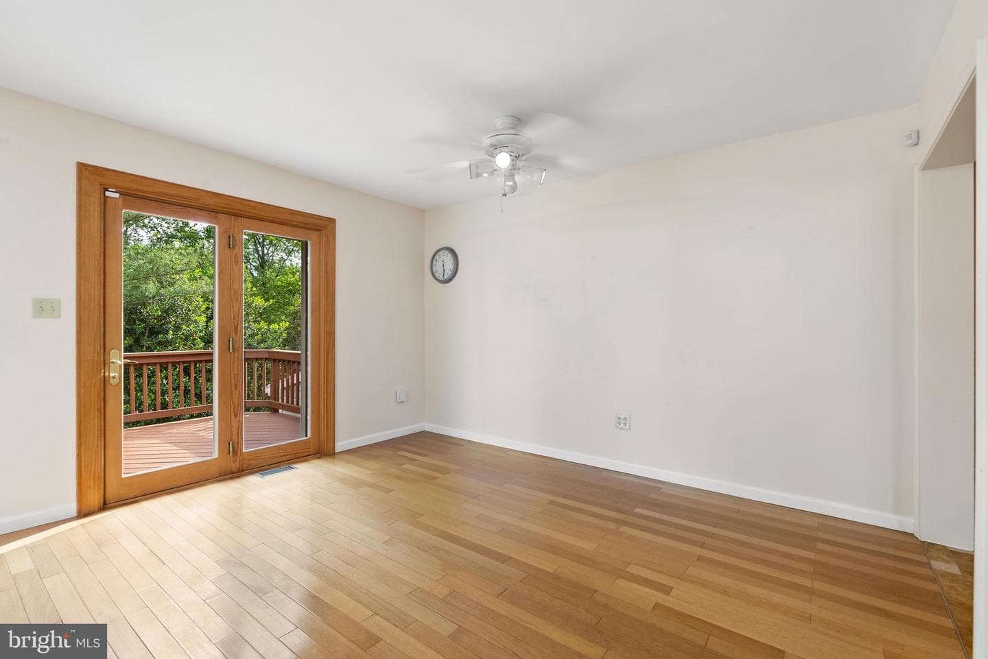 3877 Gibbons Road photo 27