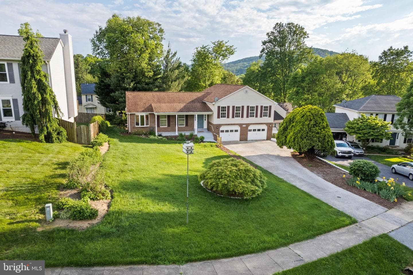 3877 Gibbons Road photo 3