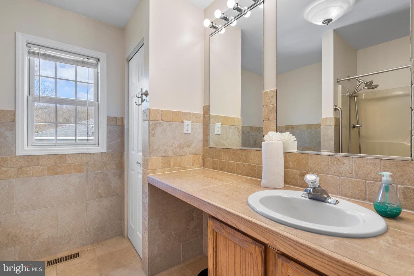 3877 Gibbons Road photo 41