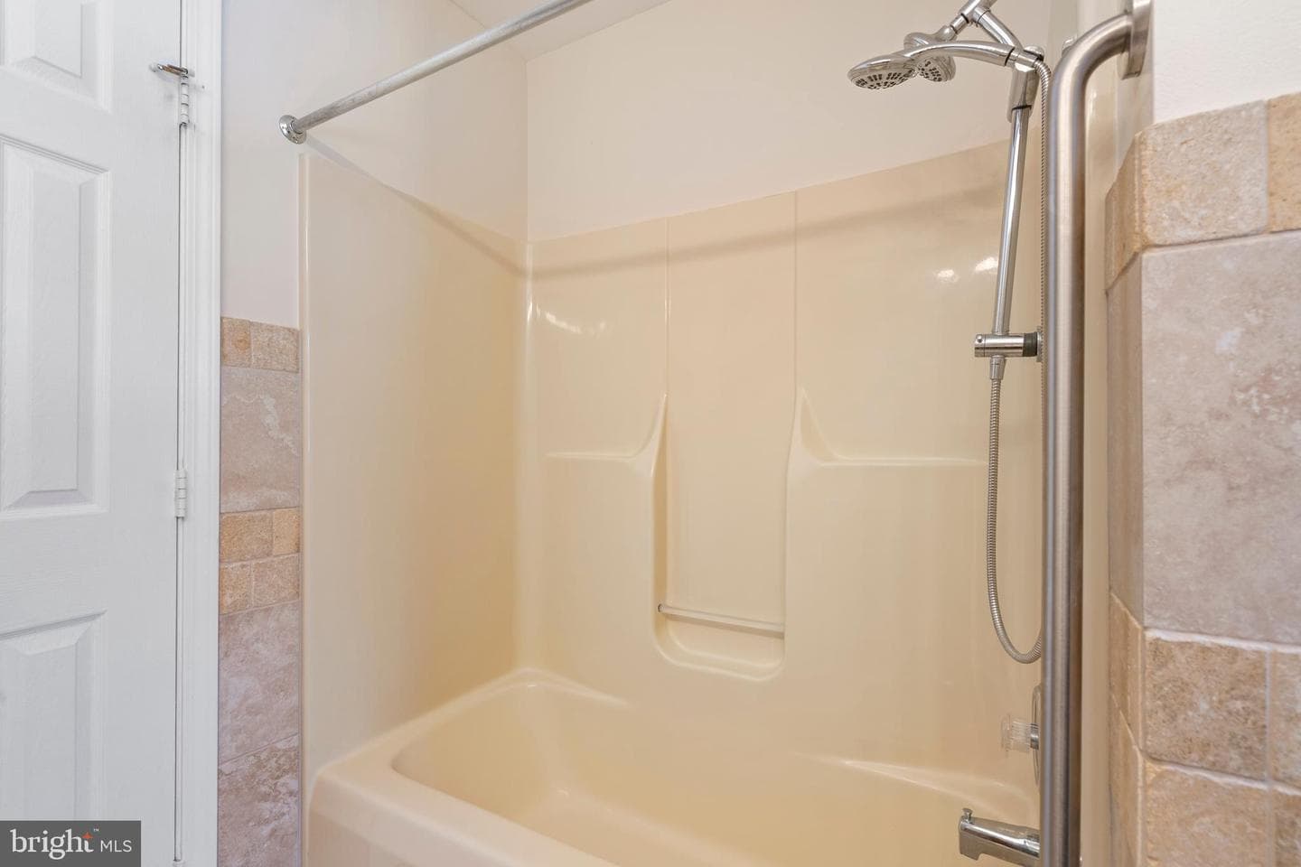 3877 Gibbons Road photo 42