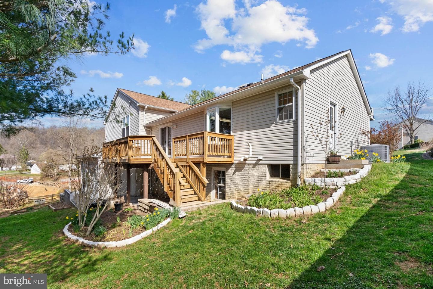 3877 Gibbons Road photo 57