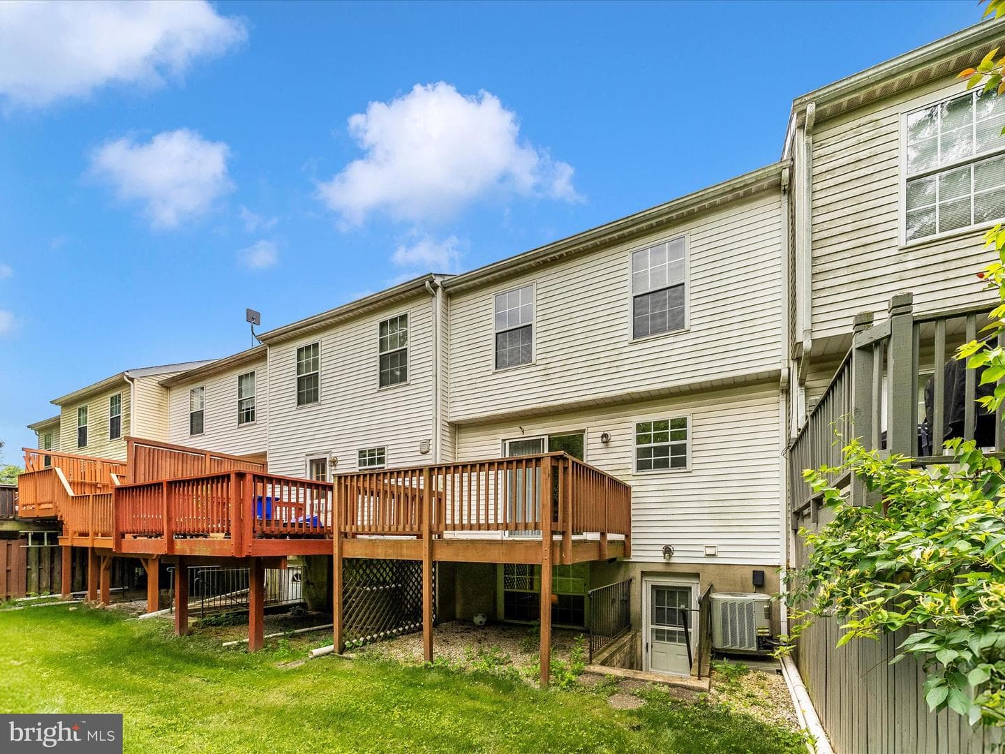 5790 Katsura Court photo 24