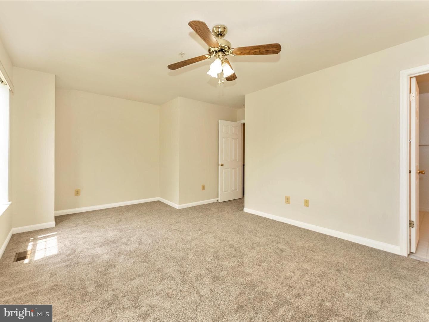 5790 Katsura Court photo 37