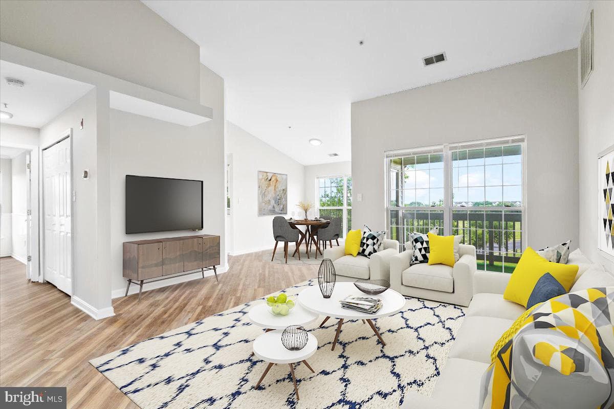 2500 Driftwood Court #3b photo 1