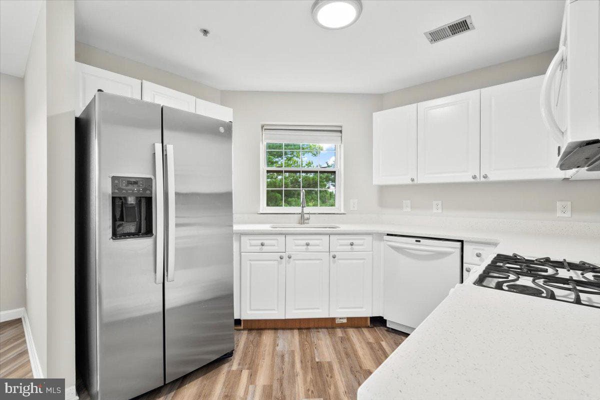 2500 Driftwood Court #3b photo 15
