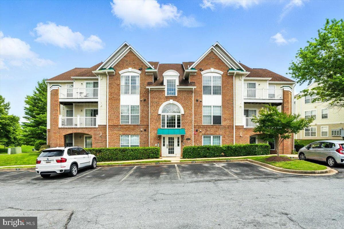 2500 Driftwood Court #3b photo 4