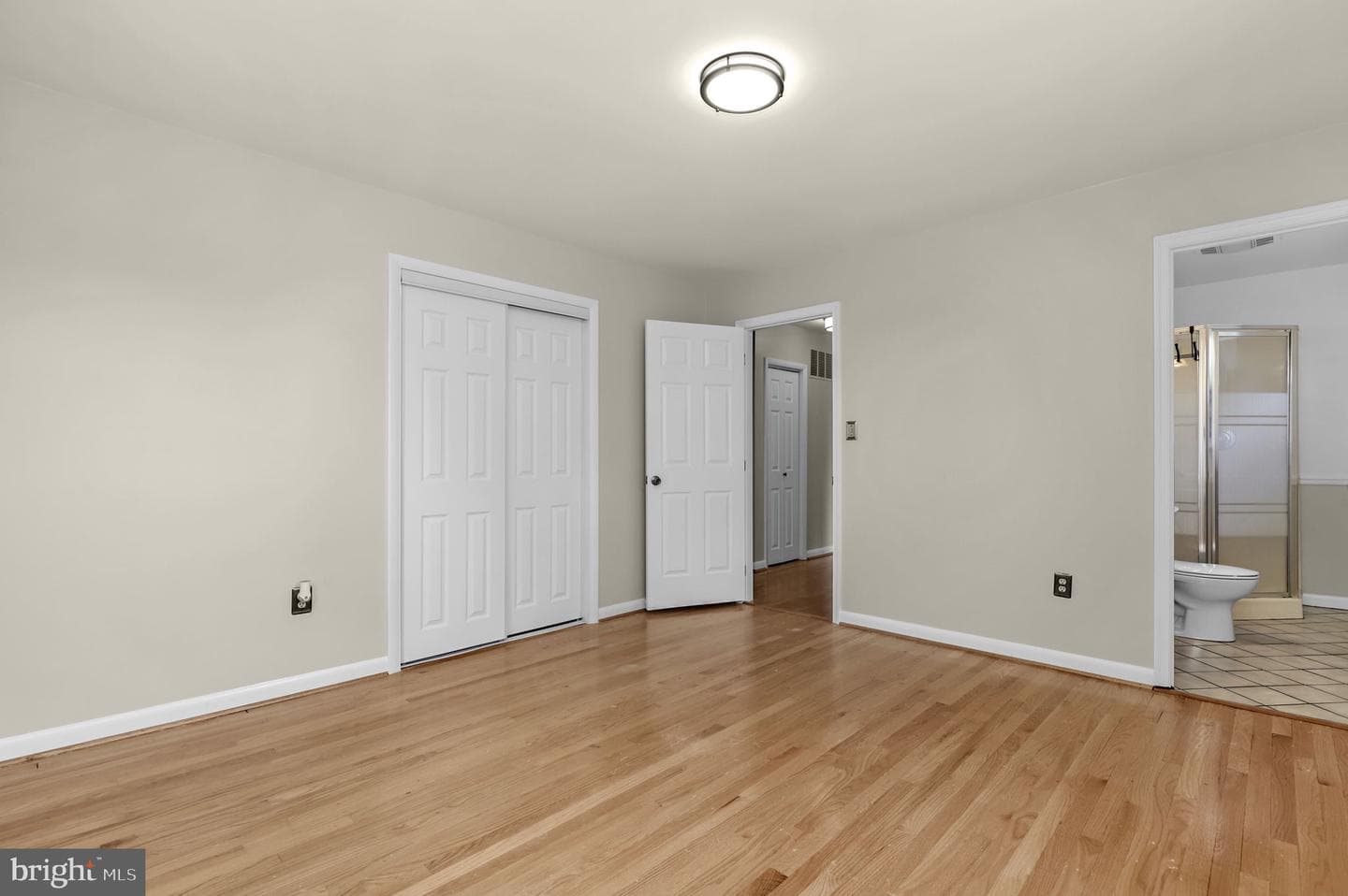 5407 Village Court photo 15