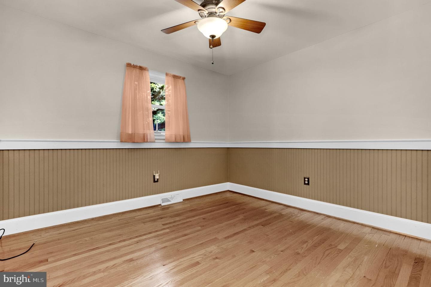 5407 Village Court photo 18