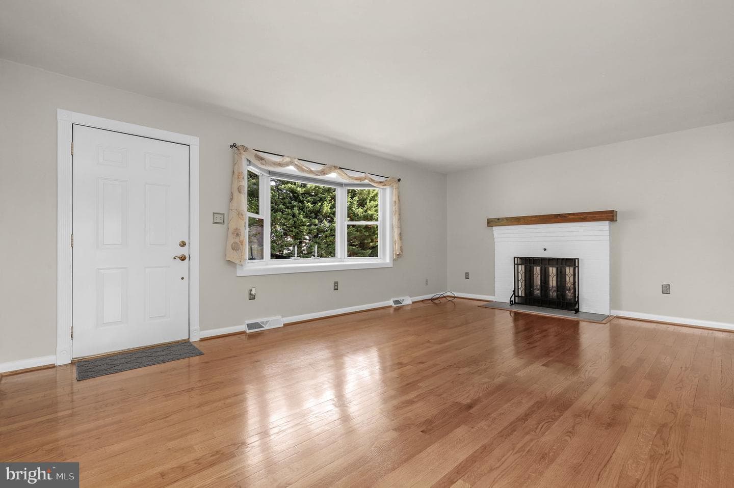 5407 Village Court photo 5