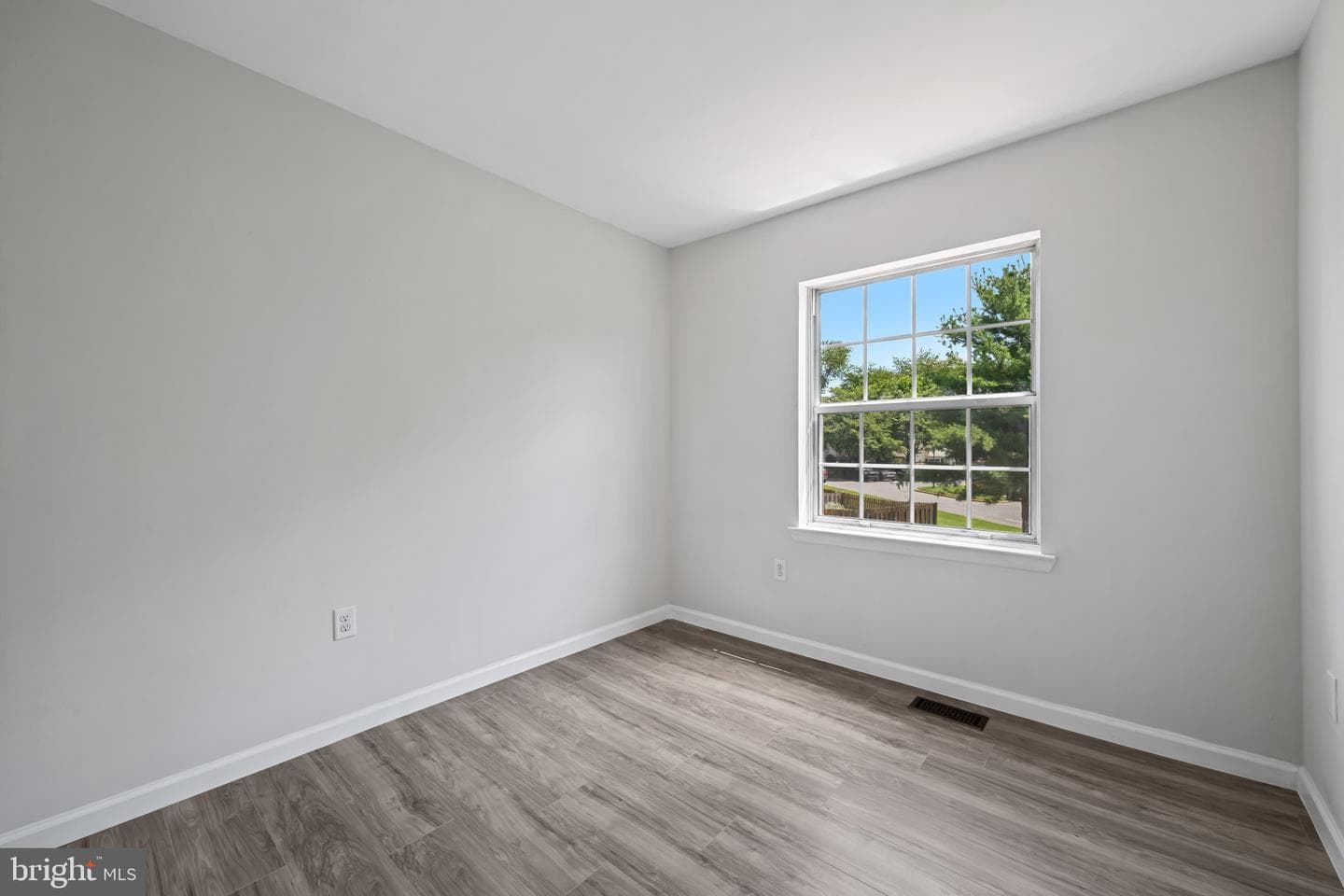 5783 Katsura Court photo 12
