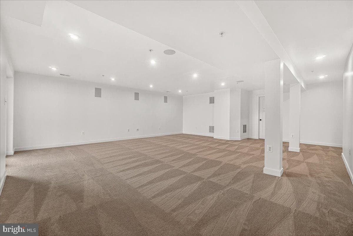 209 Ingalls Drive photo 35