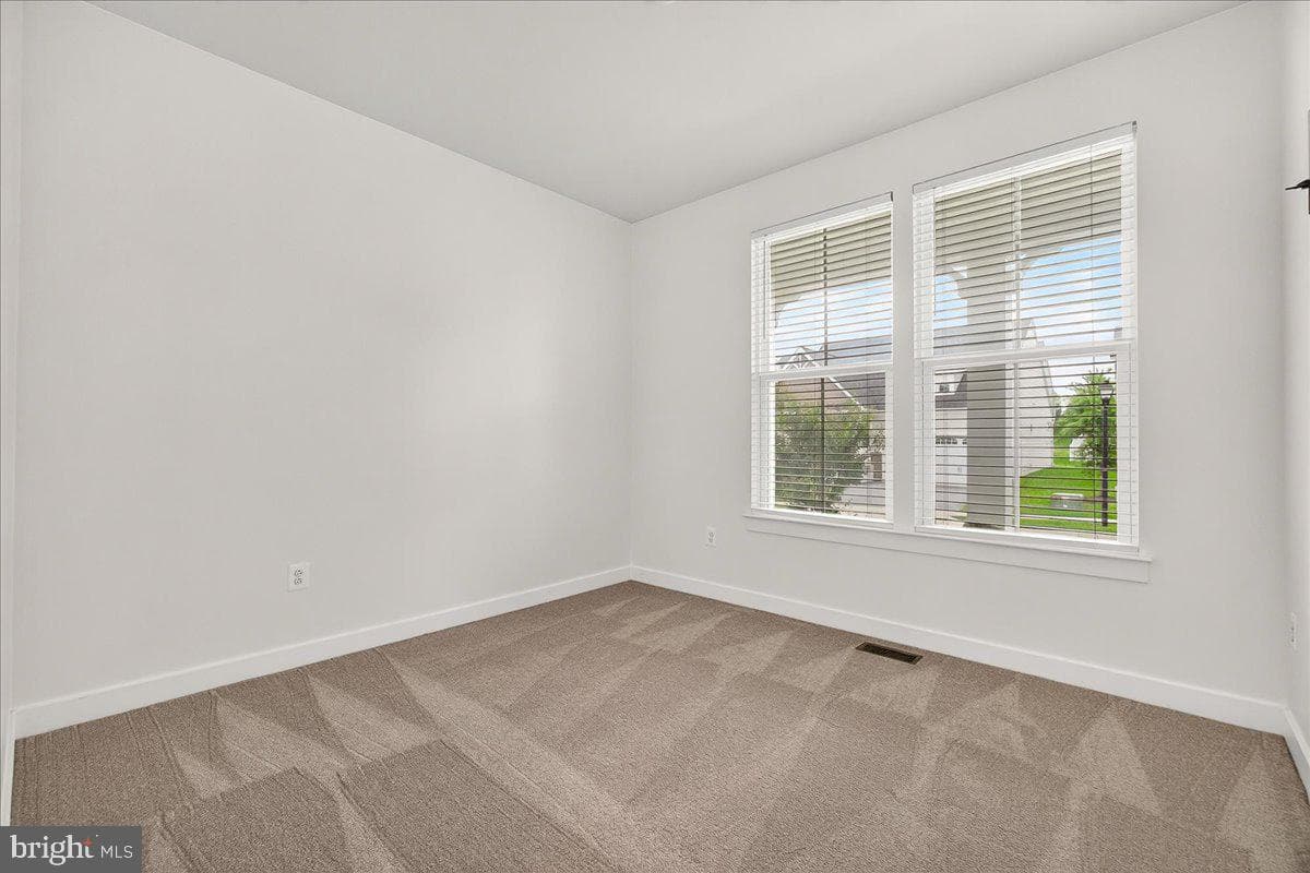 209 Ingalls Drive photo 8