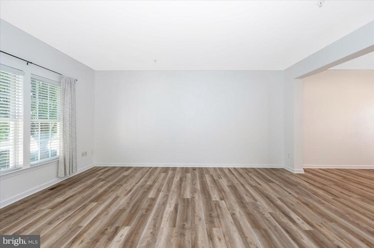 1806 Wheyfield Drive photo 4