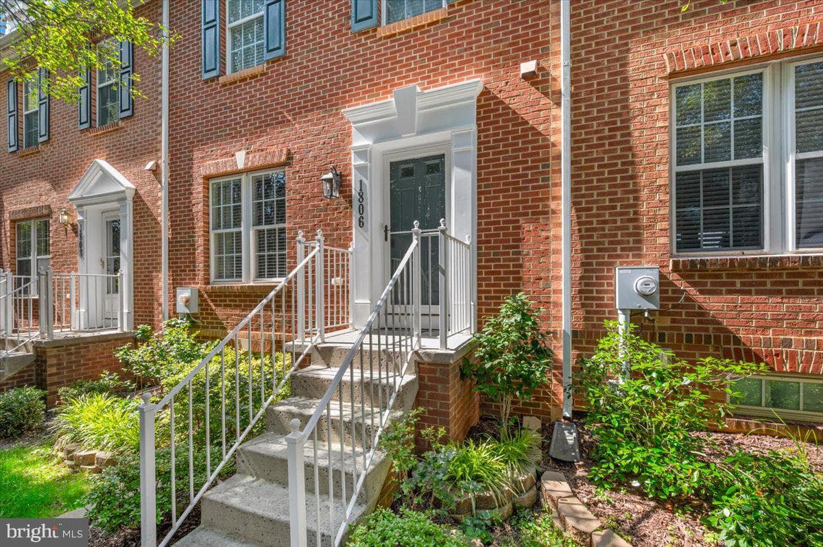 1806 Wheyfield Drive photo 56
