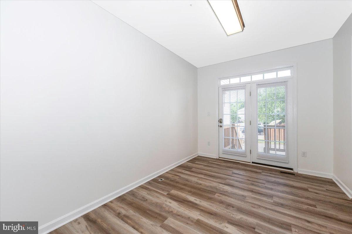 1806 Wheyfield Drive photo 9