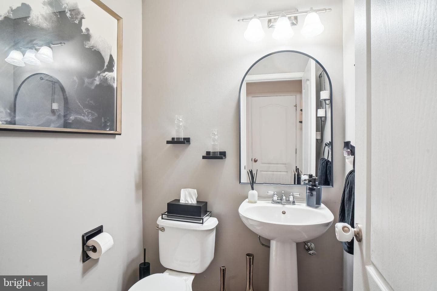 2641 S Everly Drive #8 4 photo 12
