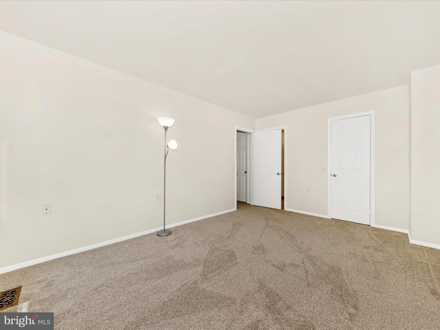5702 Lavender Plaza #c photo 27