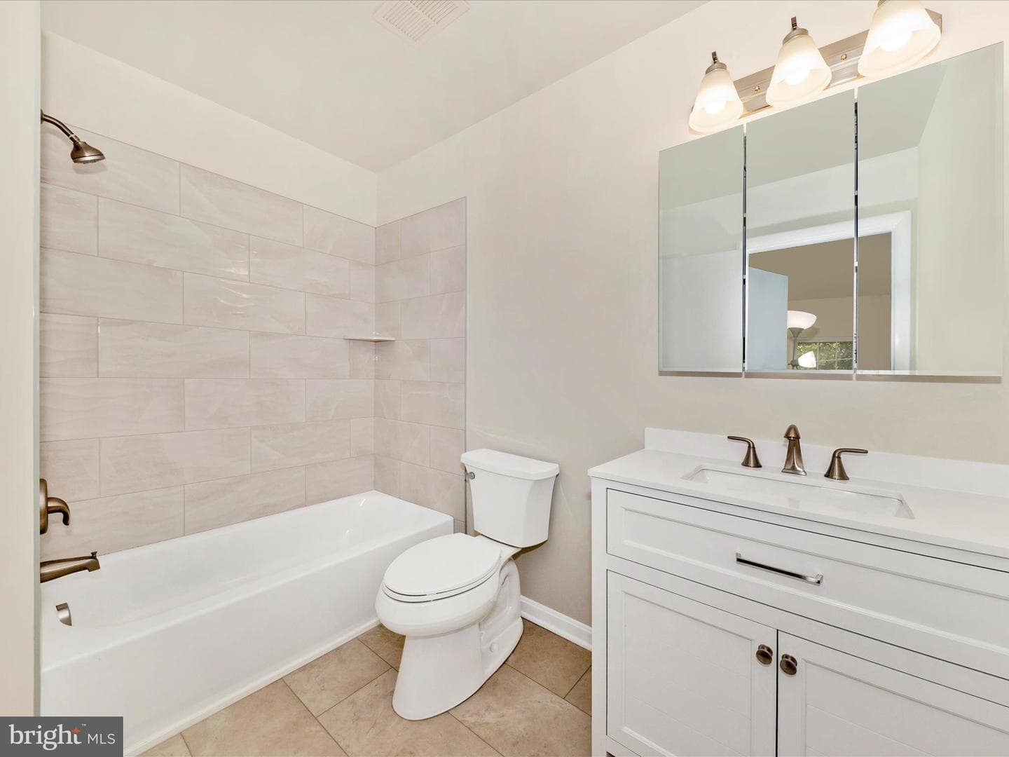 5702 Lavender Plaza #c photo 29
