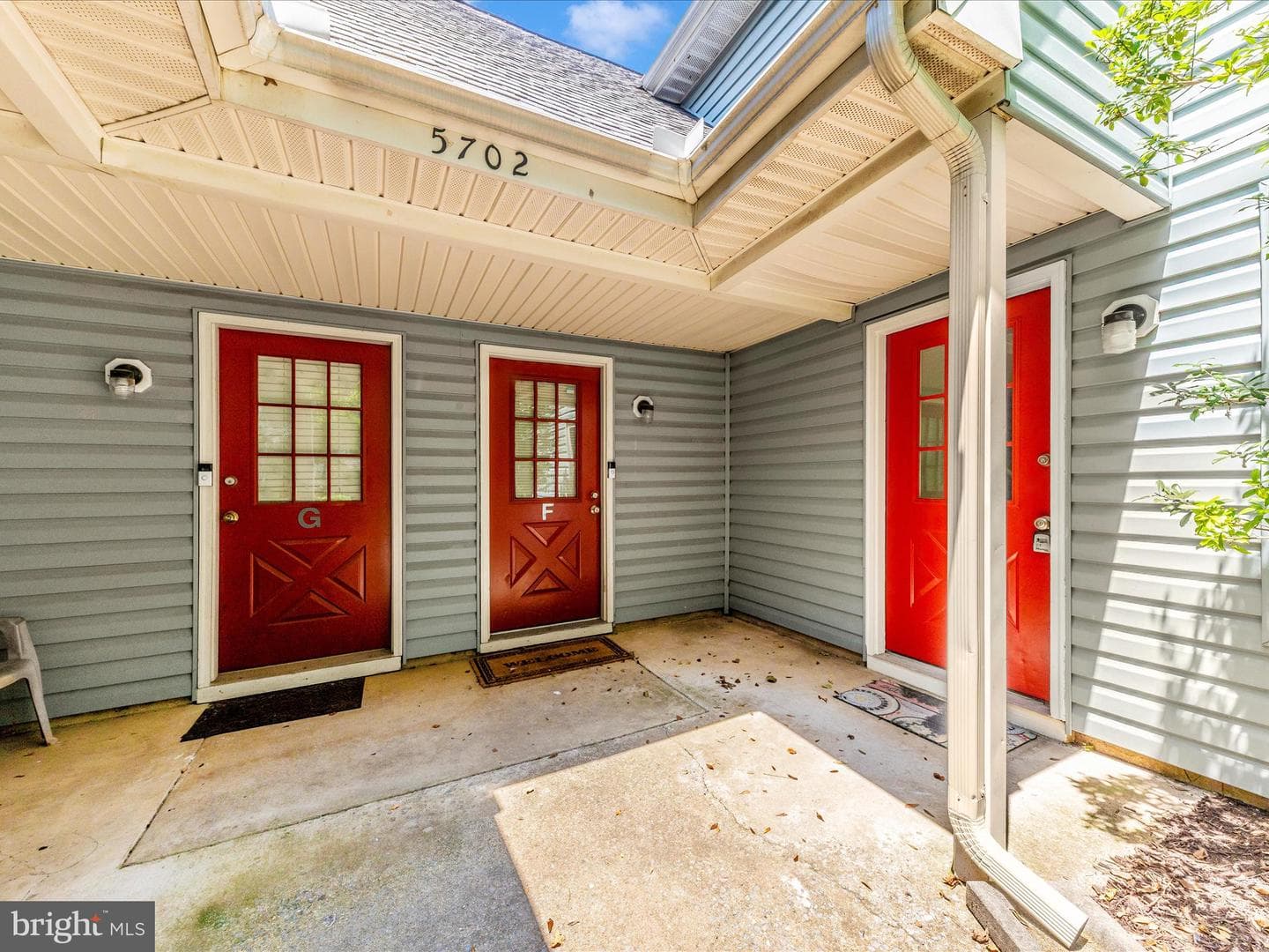 5702 Lavender Plaza #c photo 40