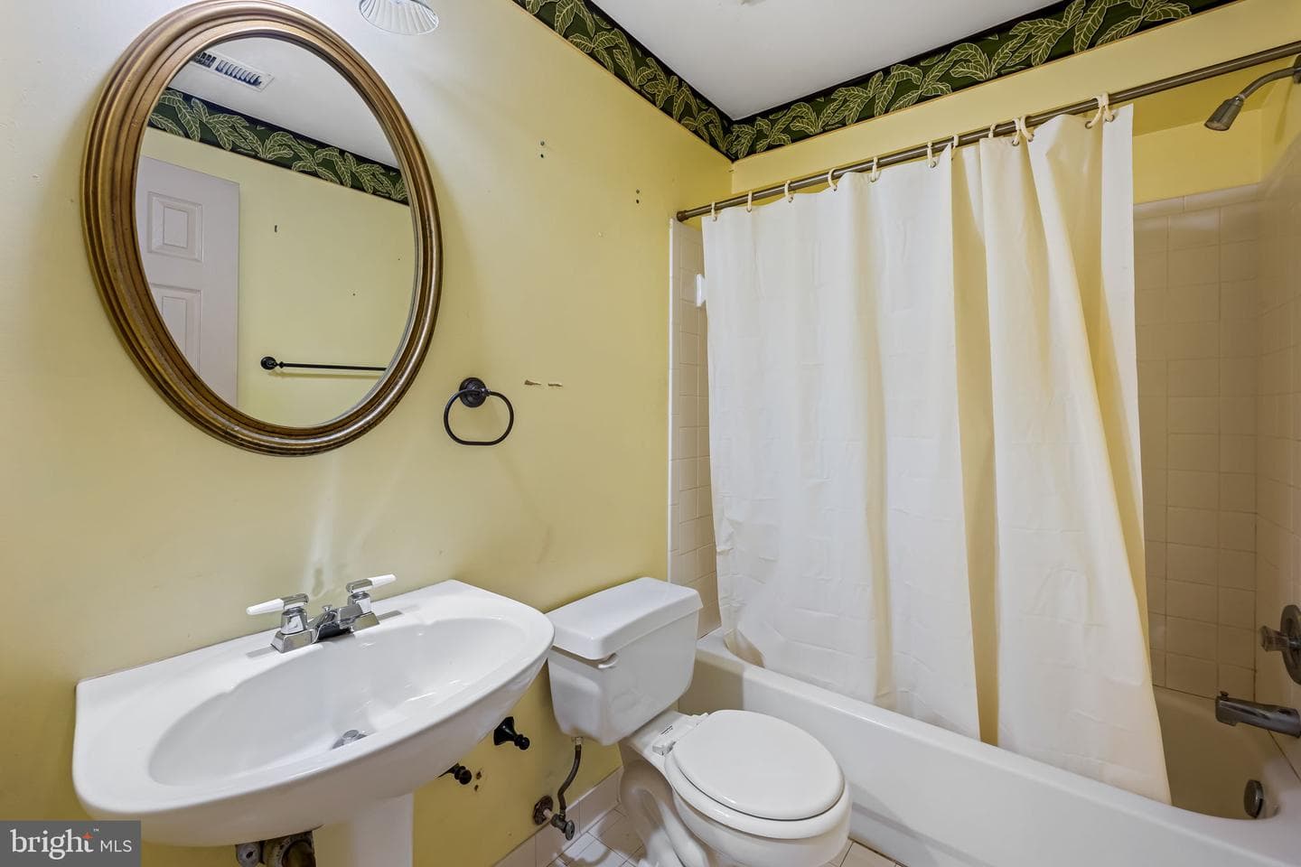 2229 Village Square Road photo 30