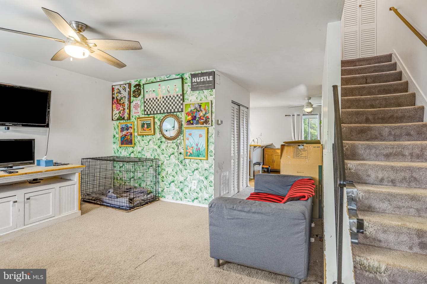 24 Mountaingate Drive photo 4