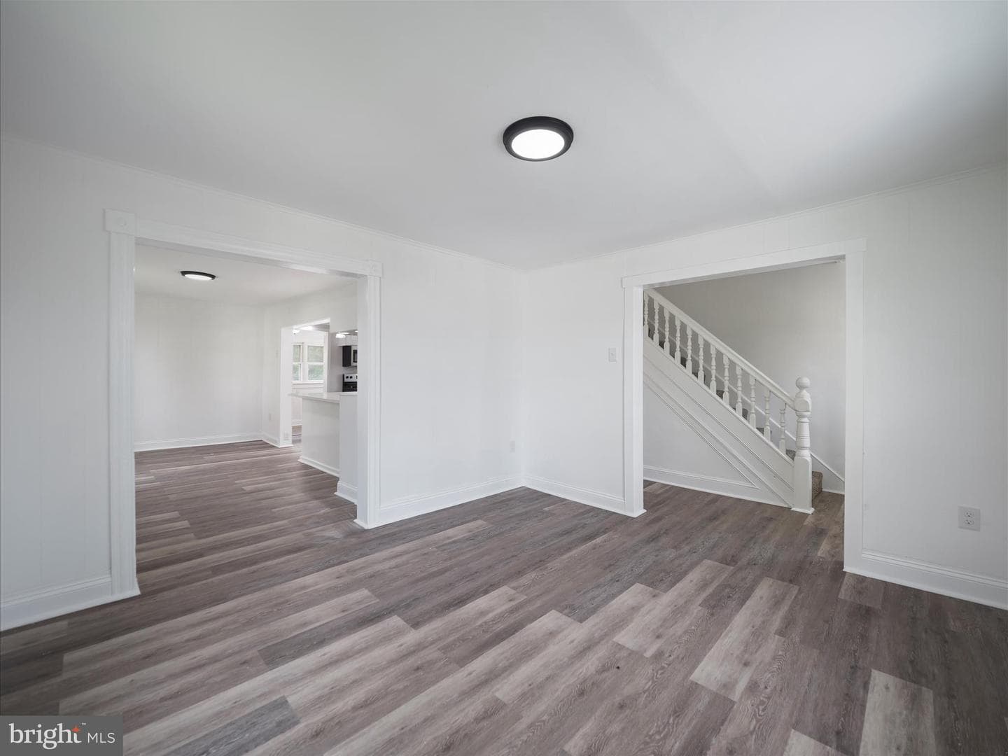 37 E C Street photo 9