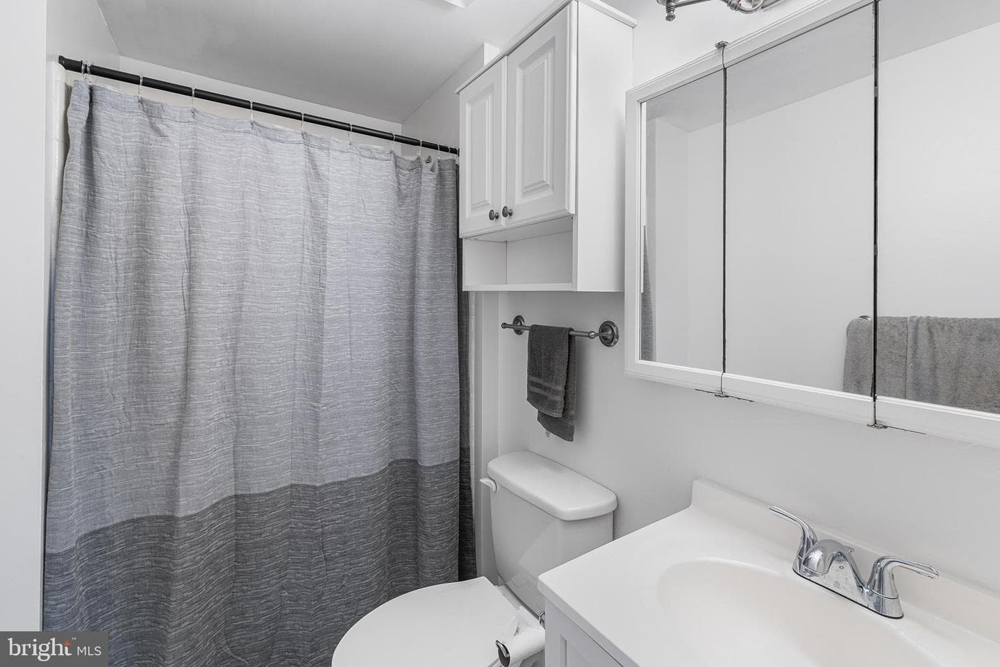 100 Adams Way photo 16