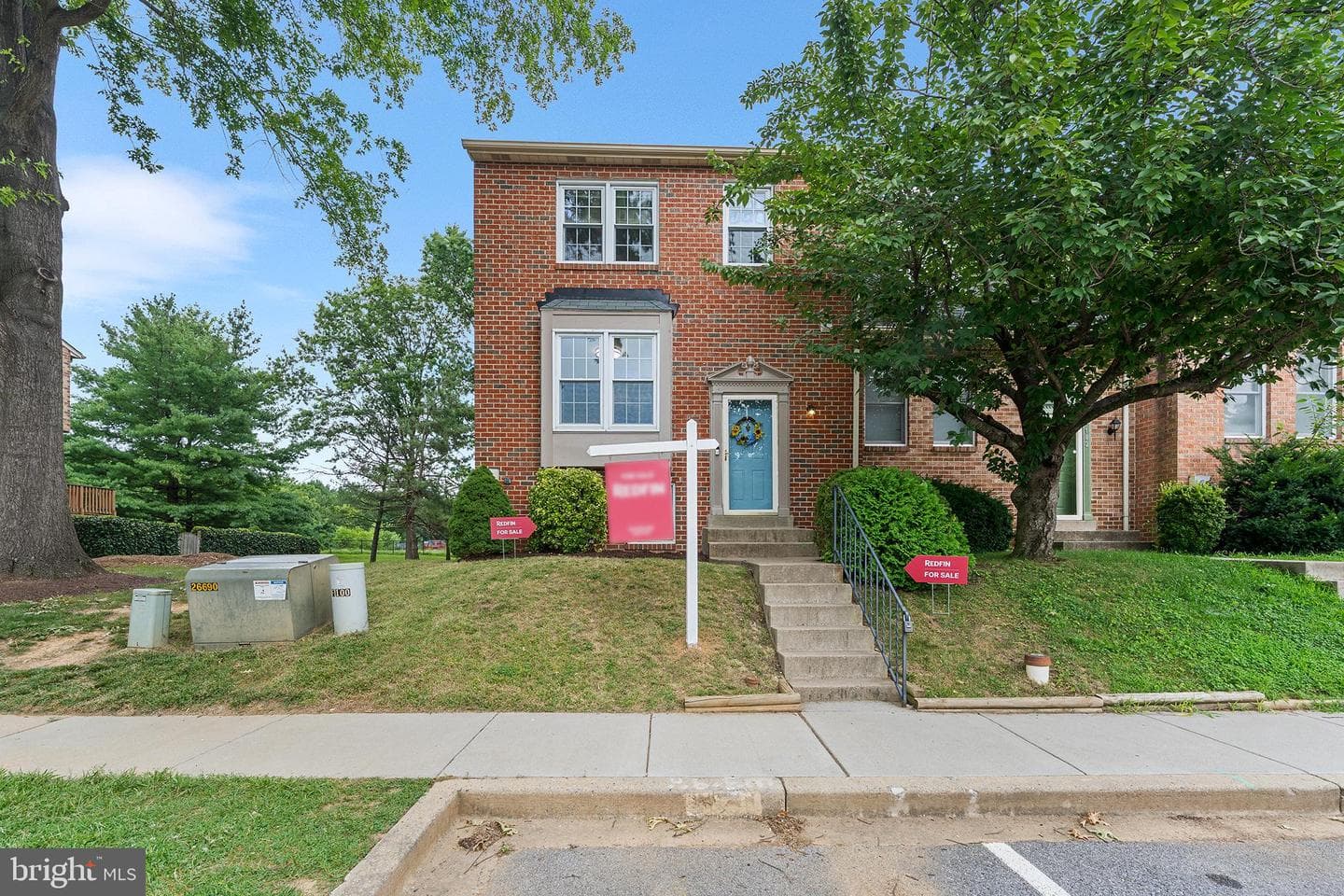 100 Adams Way photo 2