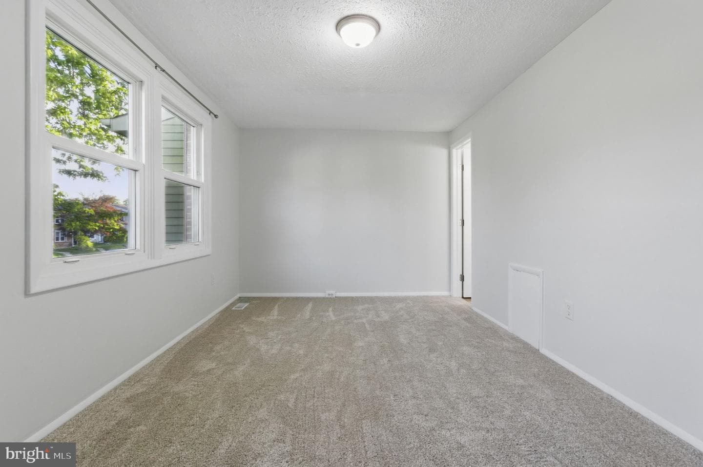 165 Fairfield Drive photo 22