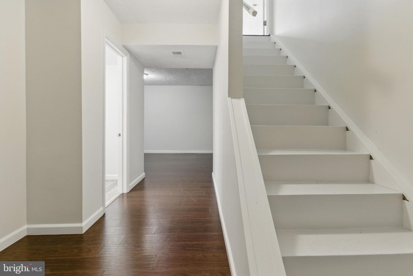 165 Fairfield Drive photo 23