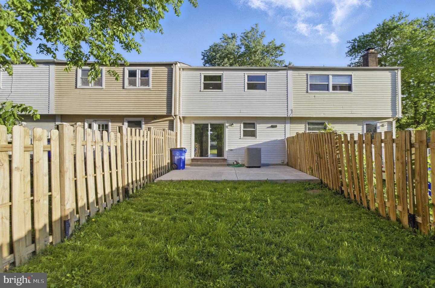165 Fairfield Drive photo 32