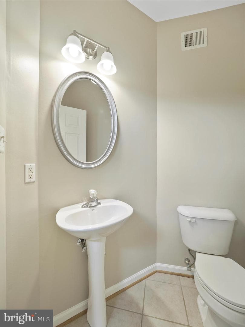 179 Fiona Way photo 17