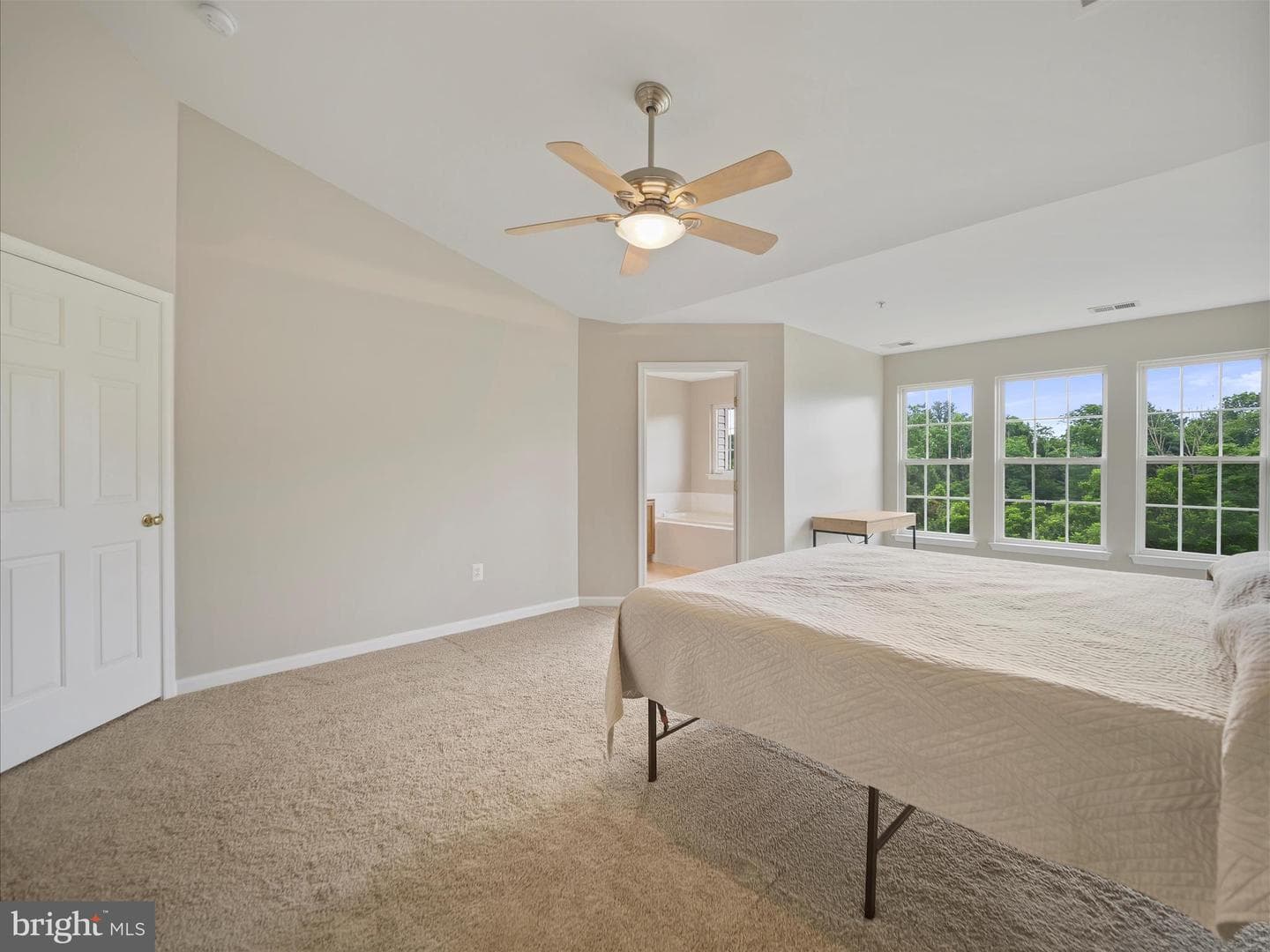 179 Fiona Way photo 19