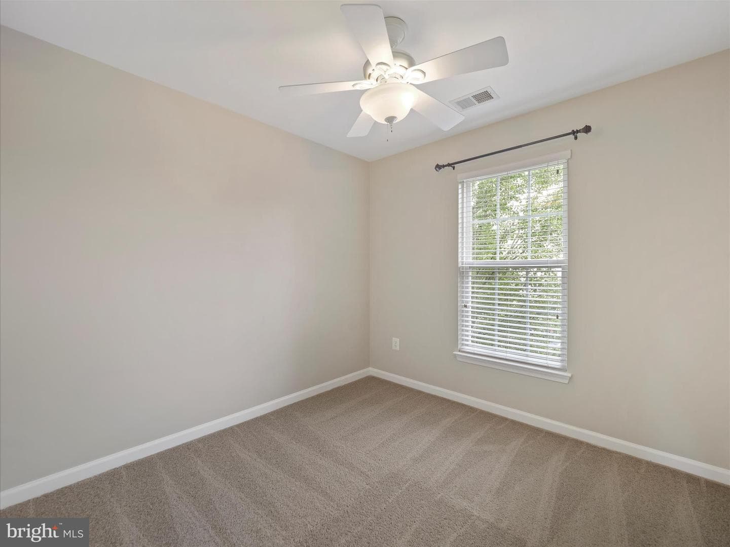 179 Fiona Way photo 23