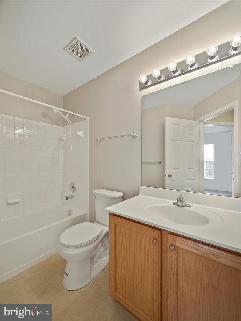 179 Fiona Way photo 27