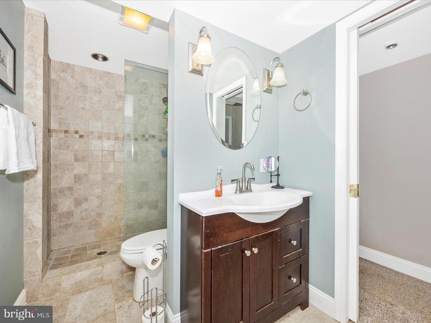 110 Victor Drive photo 34