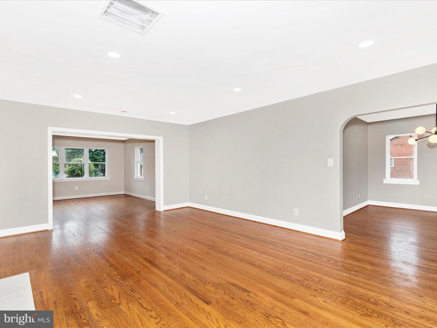6113 Quinn Orchard Road photo 5