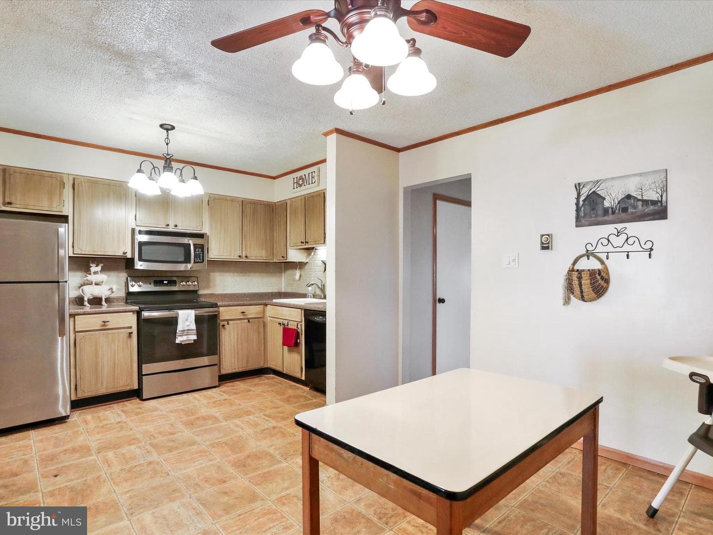 107 W Orndorff Drive W photo 8