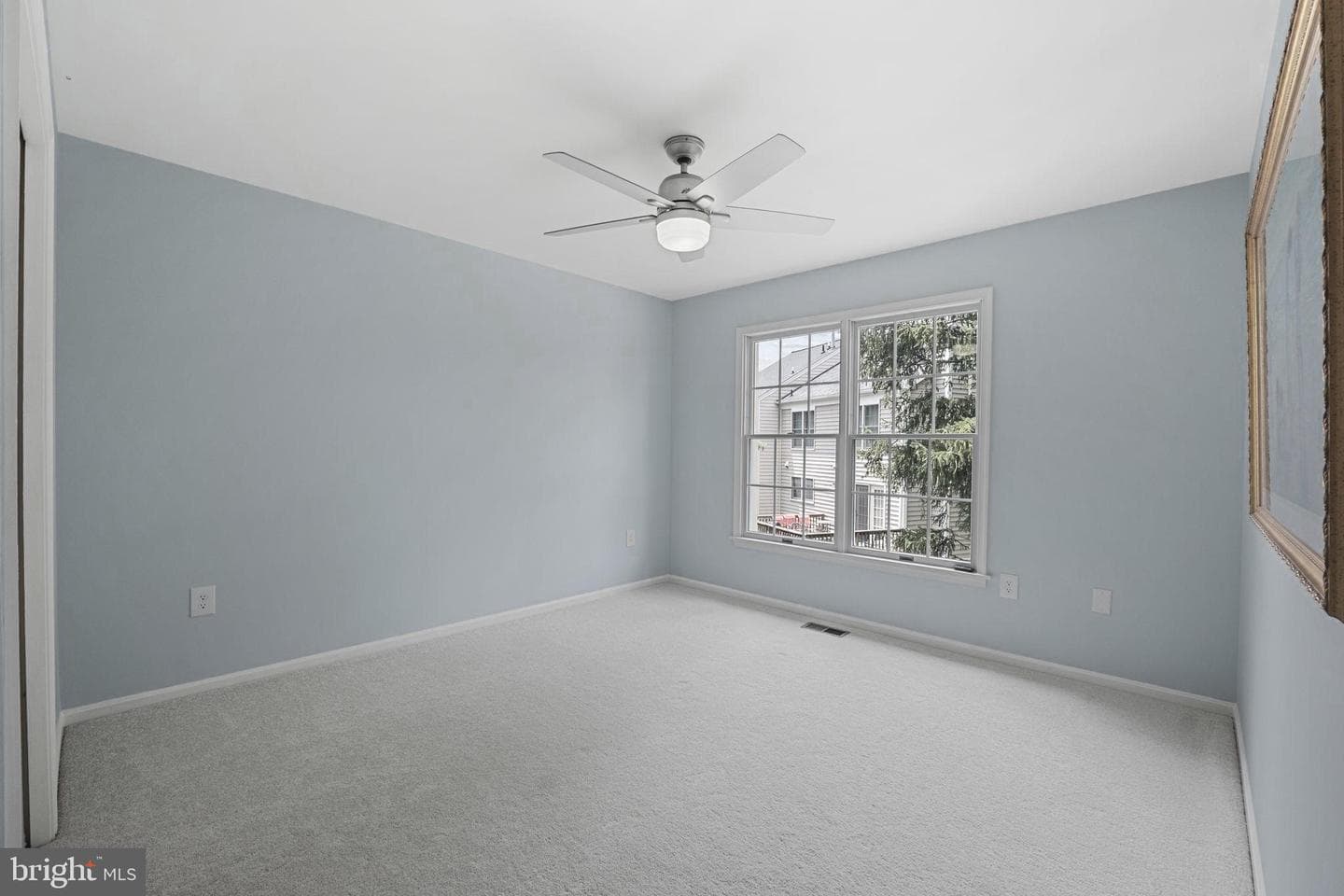 121 Long Acre Court photo 15