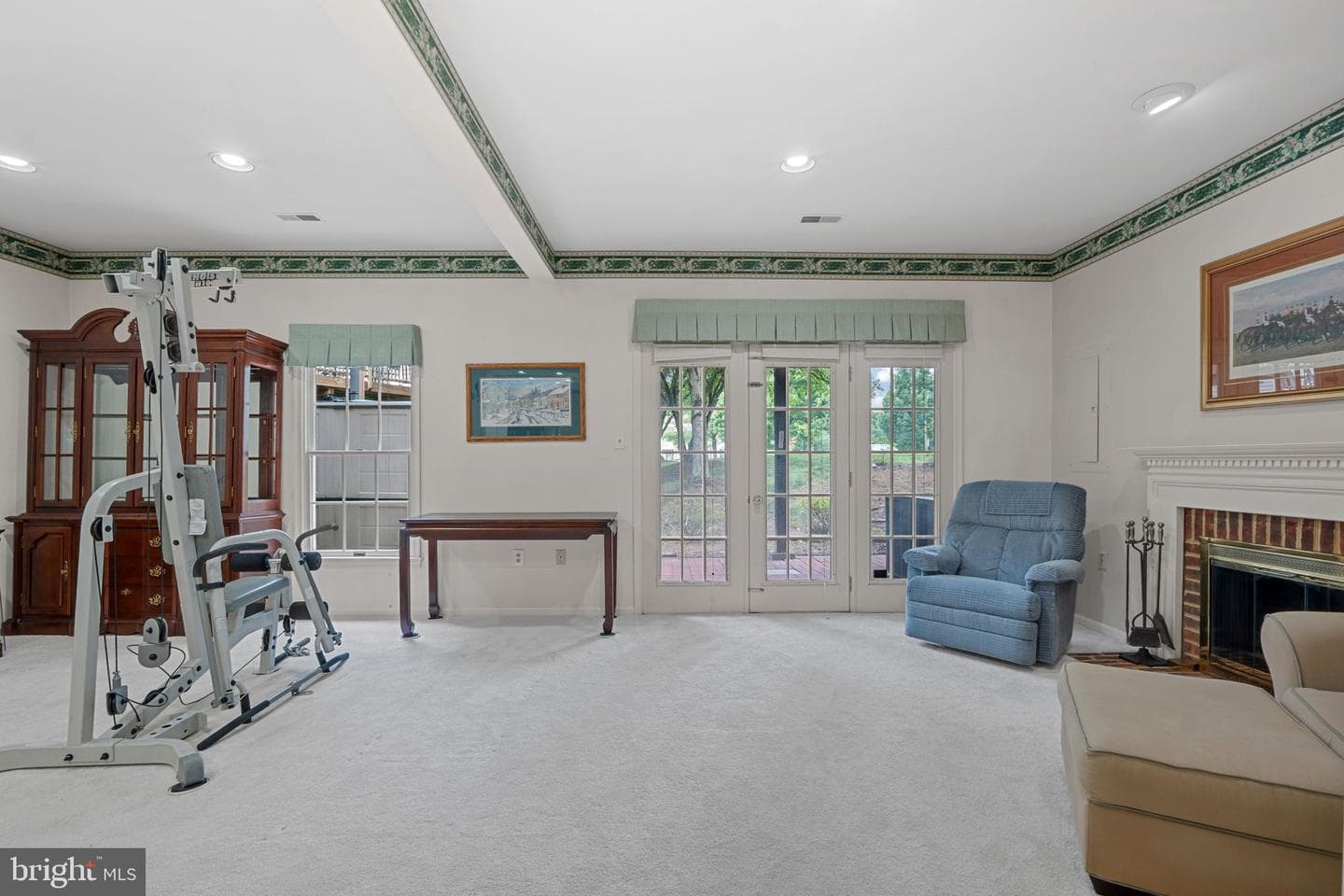 121 Long Acre Court photo 20
