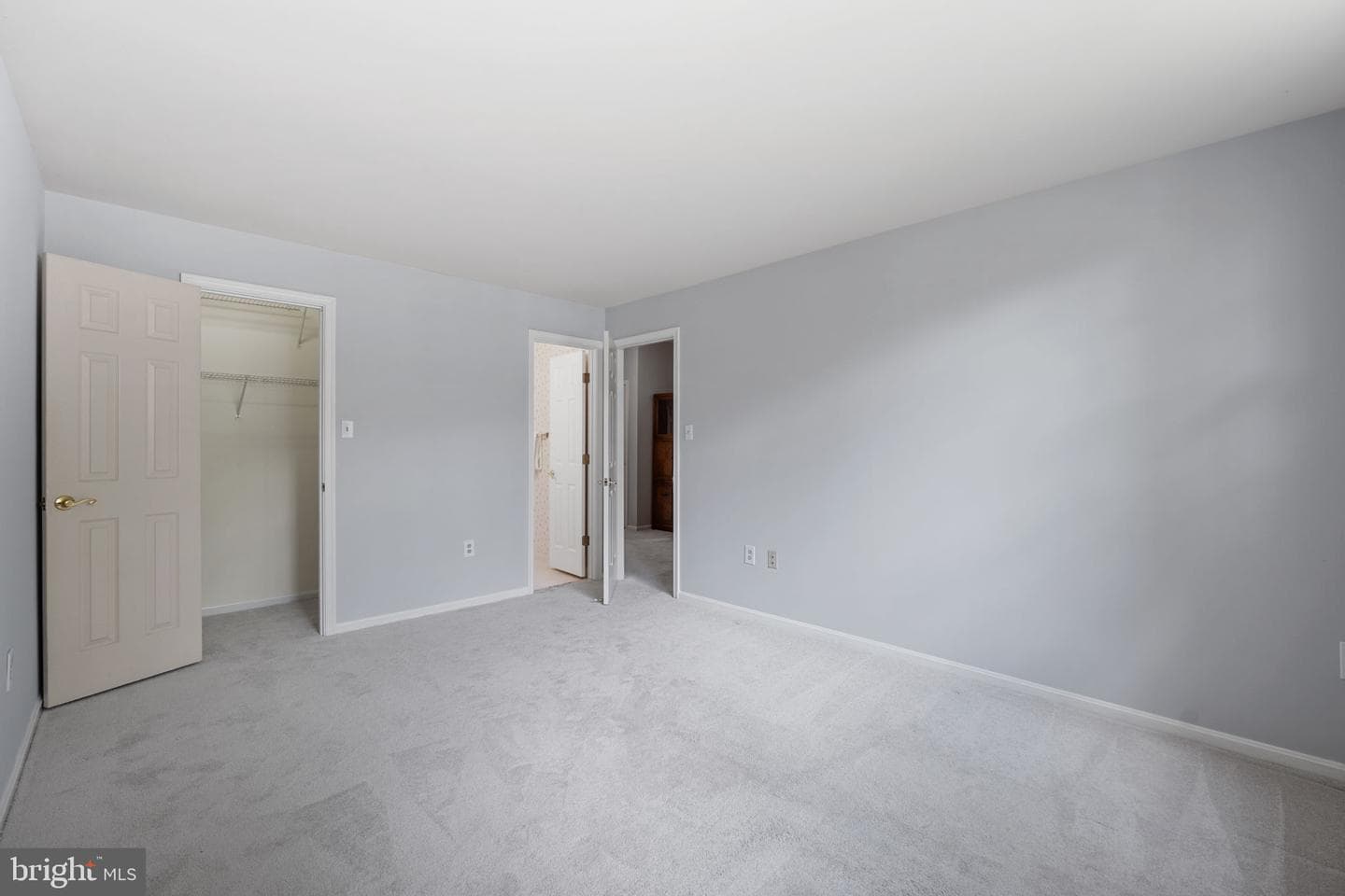121 Long Acre Court photo 25