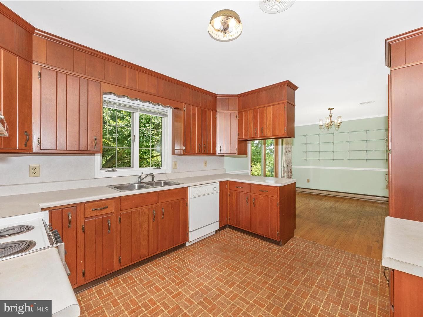 9079 Dawn Court photo 15