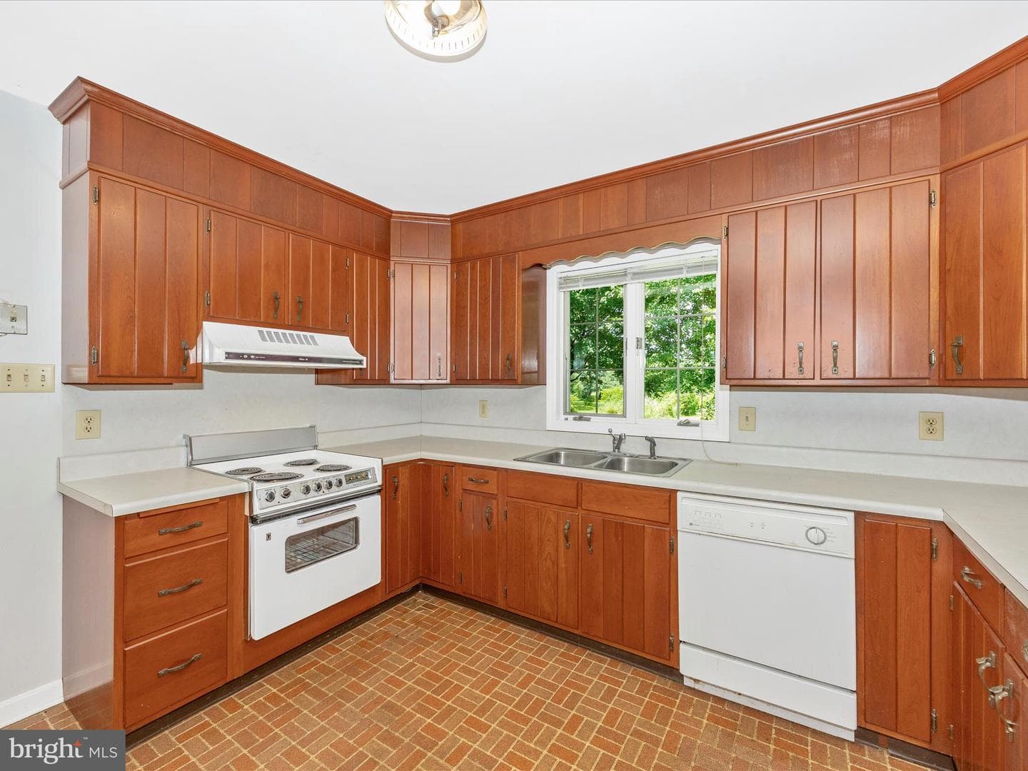 9079 Dawn Court photo 17