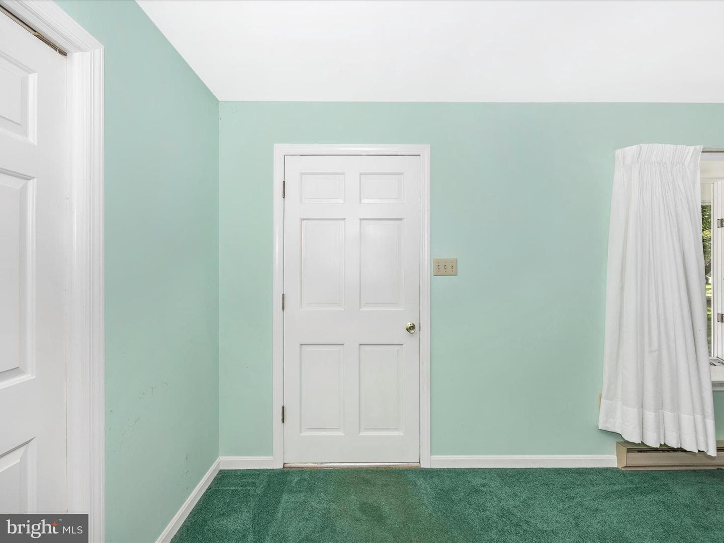9079 Dawn Court photo 3