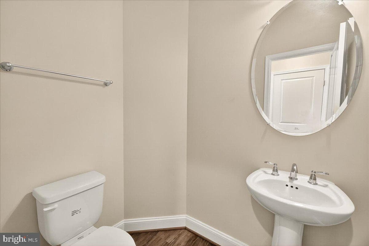 519 Prieur Road photo 29