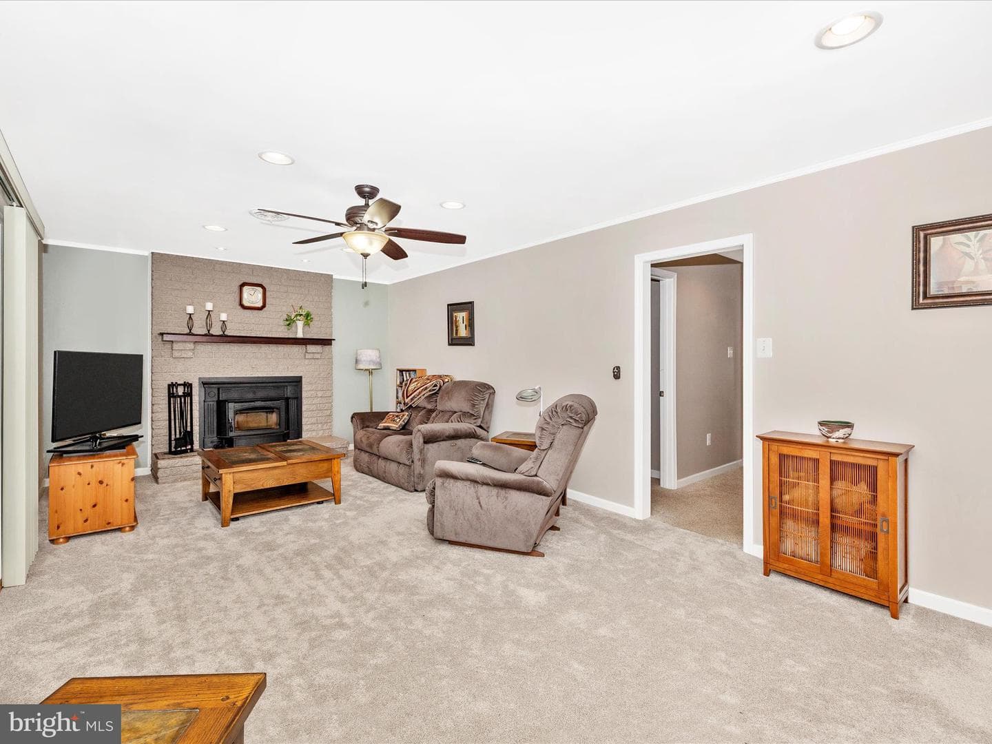 8102 Glendale Drive photo 23