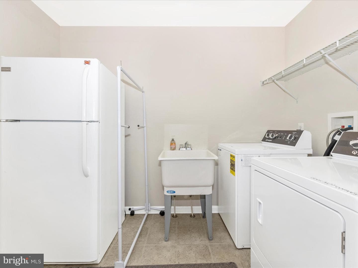 8102 Glendale Drive photo 36