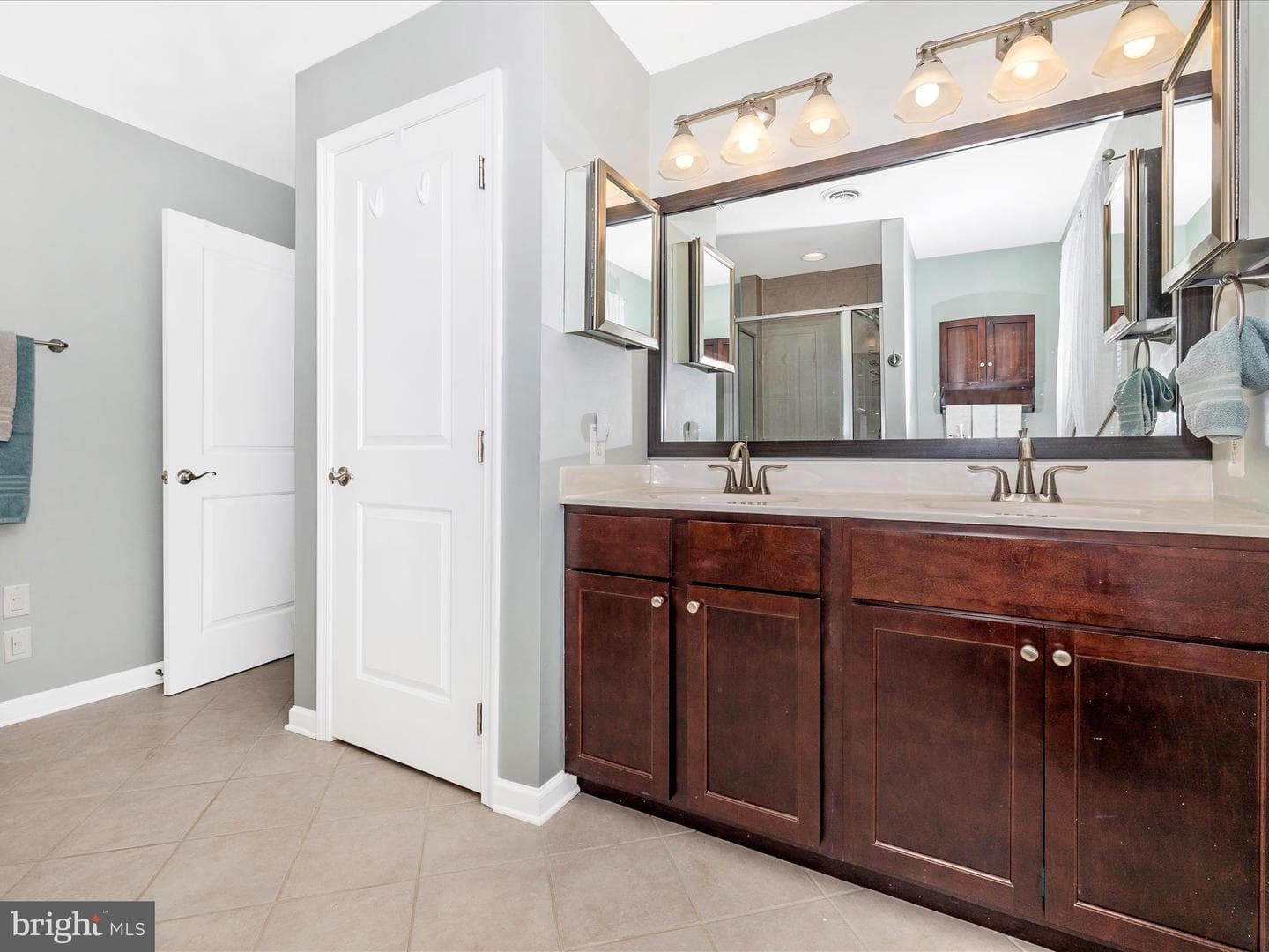 8102 Glendale Drive photo 42